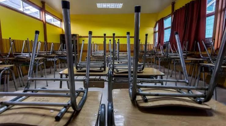 Gobierno anuncia suspensión de clases para este martes 27: revisa acá las comunas y zonas afectadas